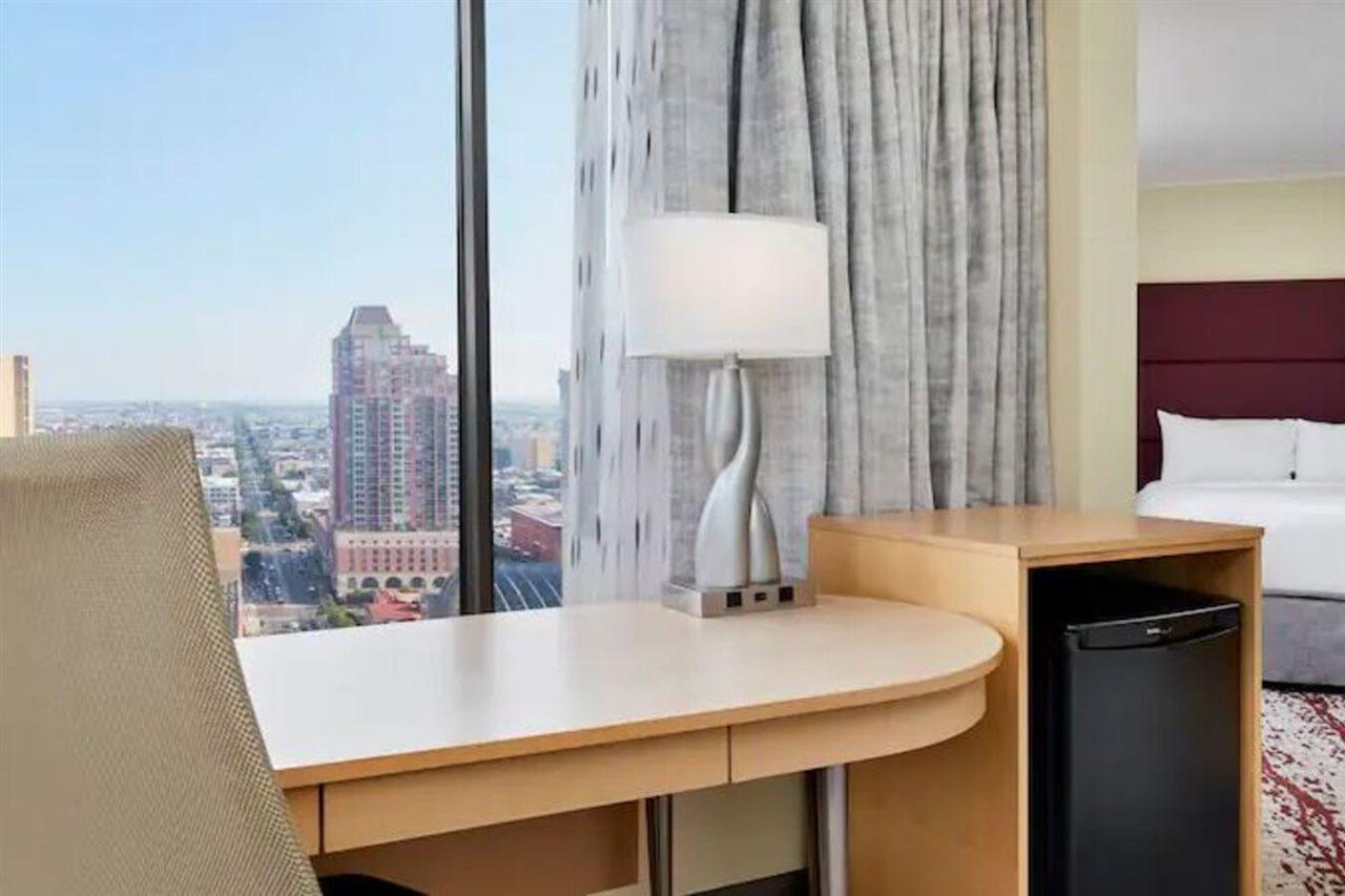 Doubletree By Hilton Hotel Philadelphia Center City Dış mekan fotoğraf
